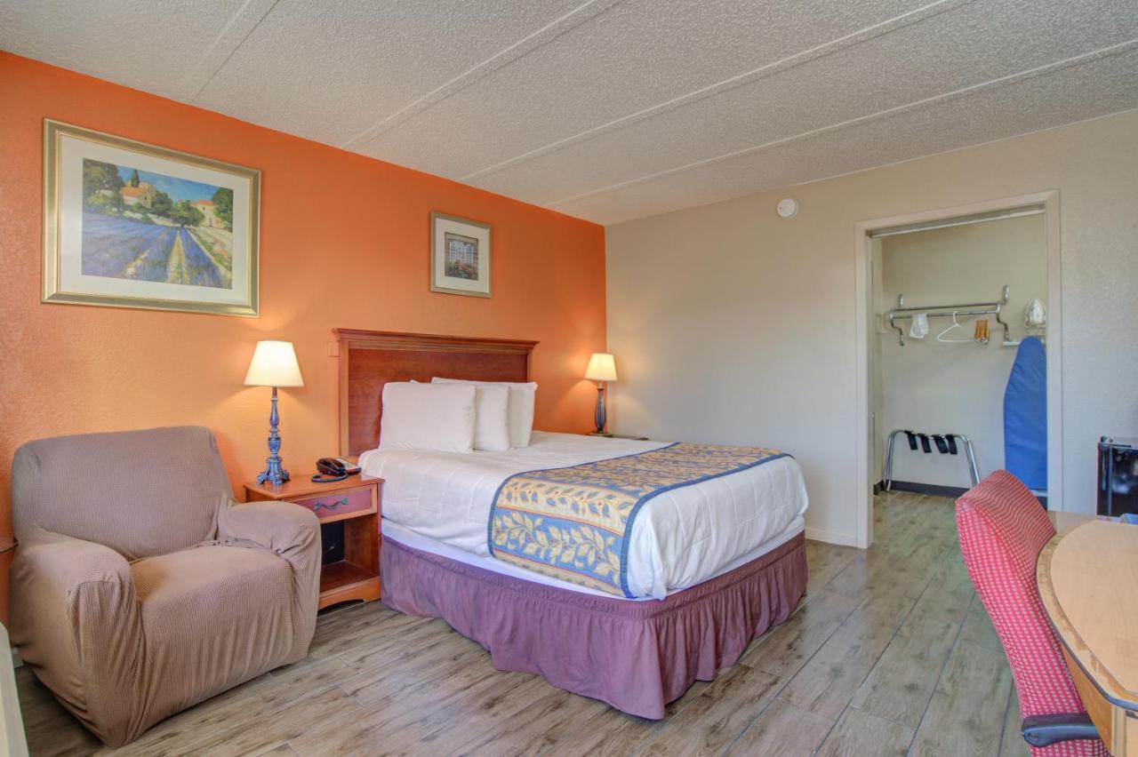 Americas Best Value Inn Laredo Eksteriør bilde